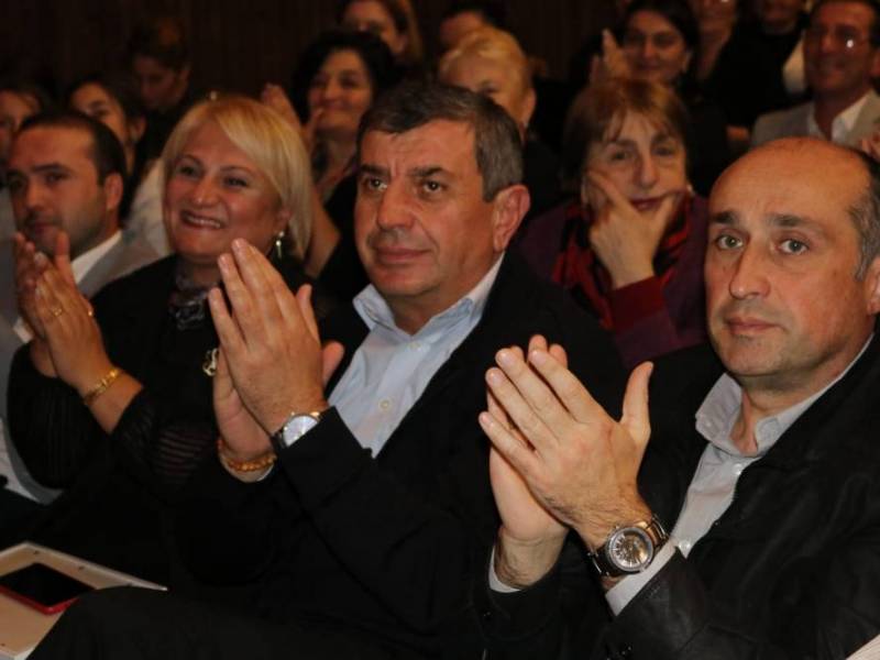 ცაგერის კულტურის ცენტრში მასწავლებლის ეროვნული დღისადმი მიძღვნილი ღონისძიება...